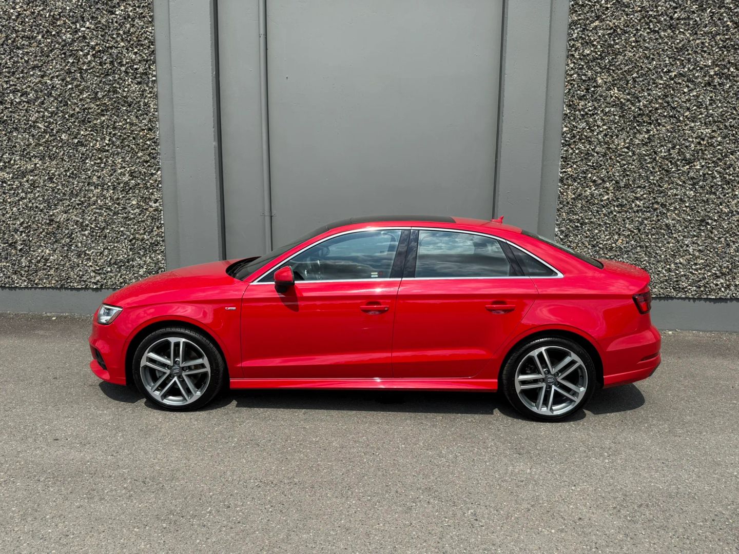 audi a3 sedan 2017 WAUJ8GFF5H1053507 image audi a3 sedan 2017 WAUJ8GFF5H1053507 image
